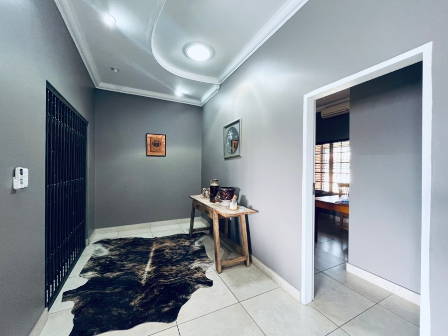 3 Bedroom Property for Sale in Safari Gardens North West